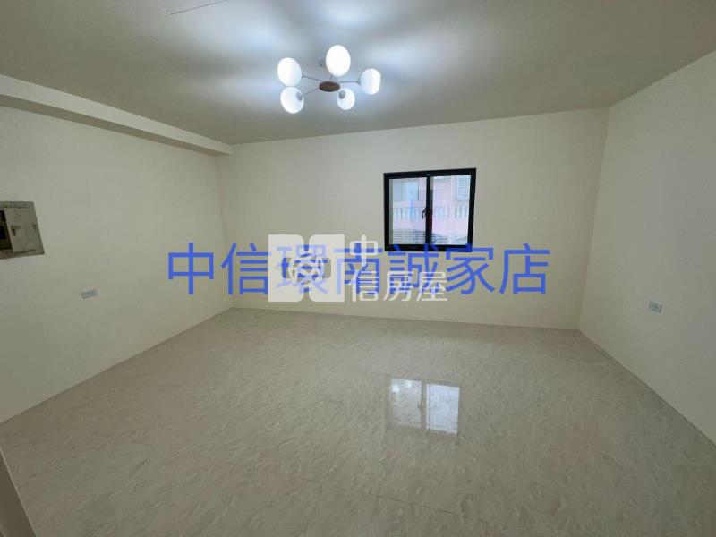 近龍岡萬坪公園整新透天房屋室內格局與周邊環境