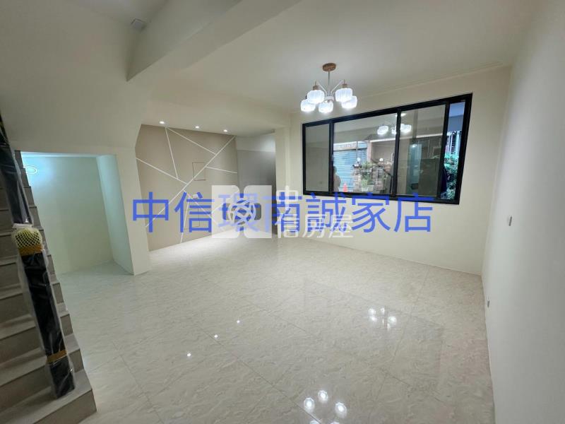 近龍岡萬坪公園整新透天房屋室內格局與周邊環境