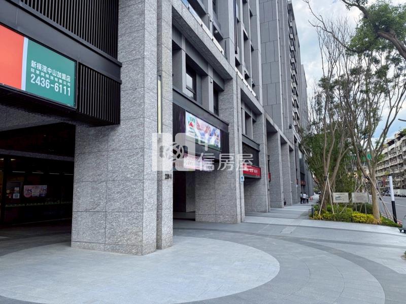 夢悅城｜黃金商機首排店面平車房屋室內格局與周邊環境