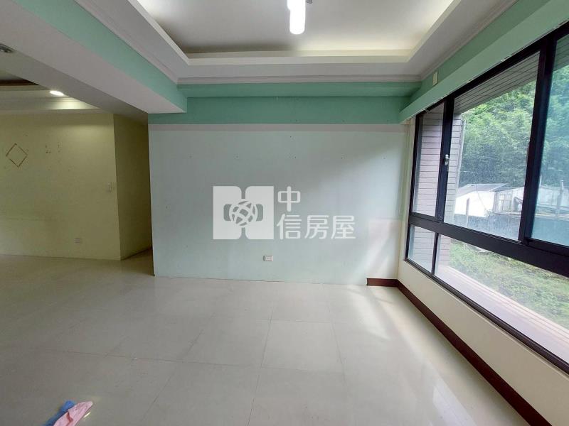 新都里松泉3房房屋室內格局與周邊環境