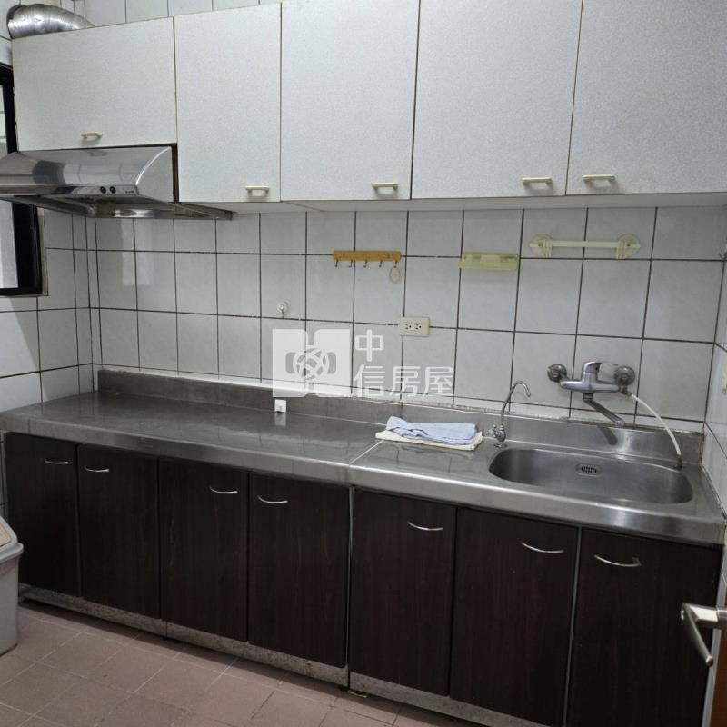 宜蘭市區全聯三房車位華廈房屋室內格局與周邊環境