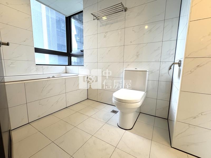 城上城最大戶全新未住房屋室內格局與周邊環境