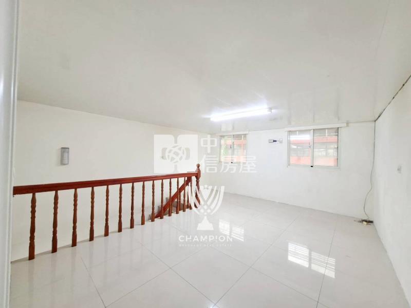 【冠軍】培德臨路透天住家店面房屋室內格局與周邊環境