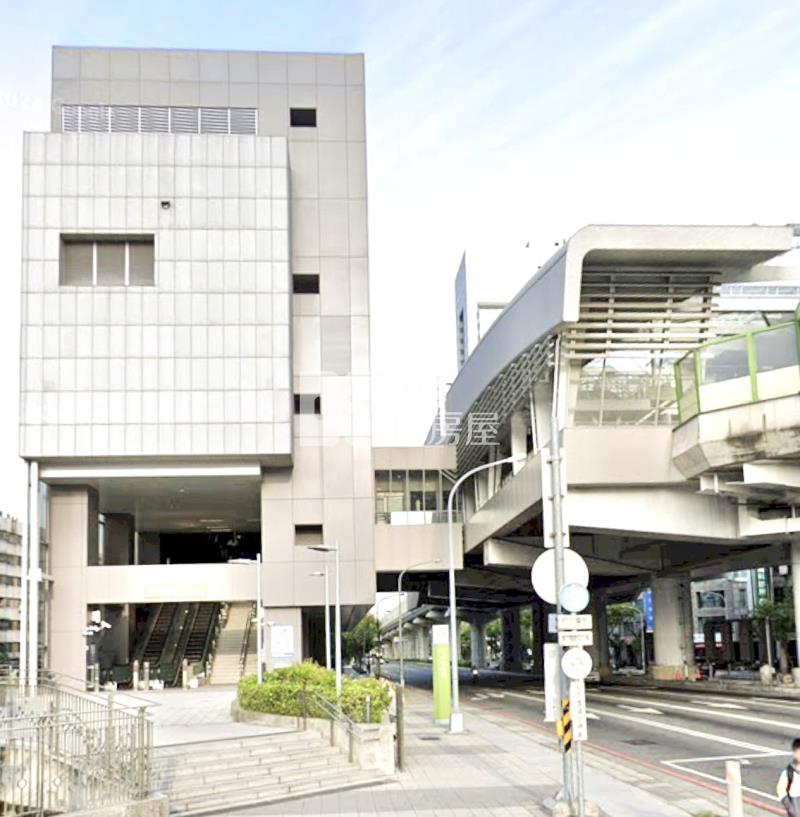 中清捷運旁車庫別墅(專任)房屋室內格局與周邊環境