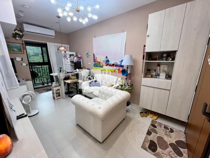 臻璽絕美裝潢電梯2房房屋室內格局與周邊環境