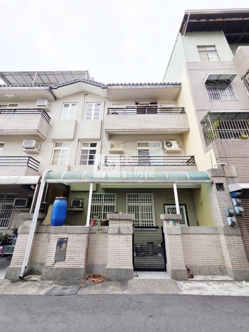 副都心大地坪大面寬孝親透天厝房屋室內格局與周邊環境