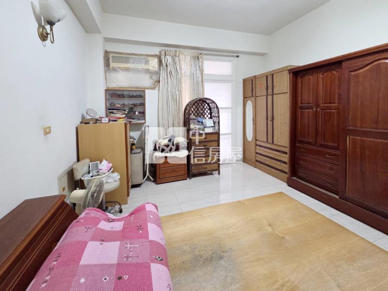 副都心大地坪大面寬孝親透天厝房屋室內格局與周邊環境