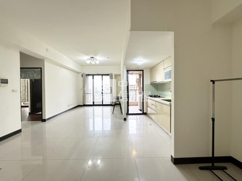 龍岡國中旁美兩房+車位房屋室內格局與周邊環境