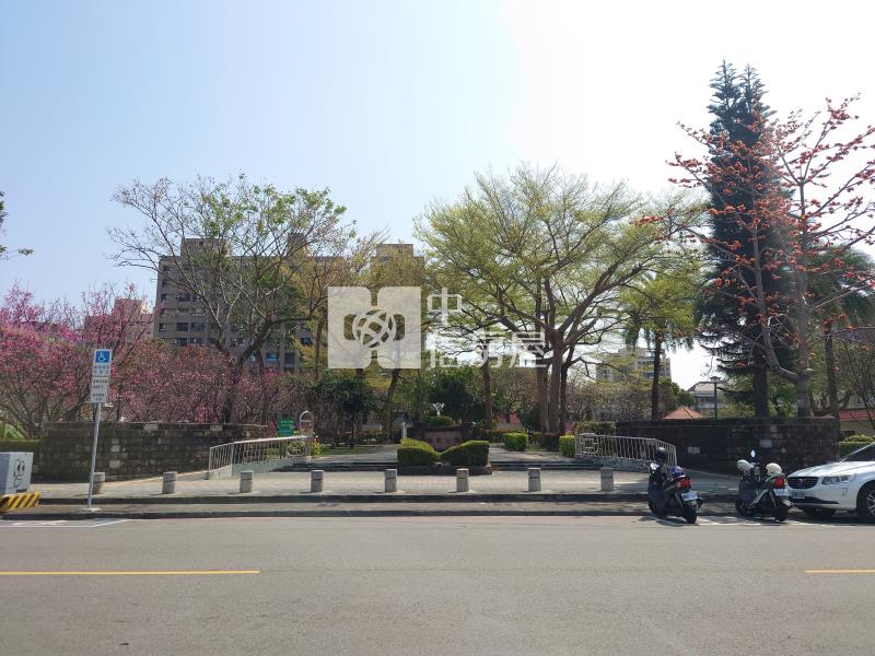 順天領航家2+1房平車房屋室內格局與周邊環境