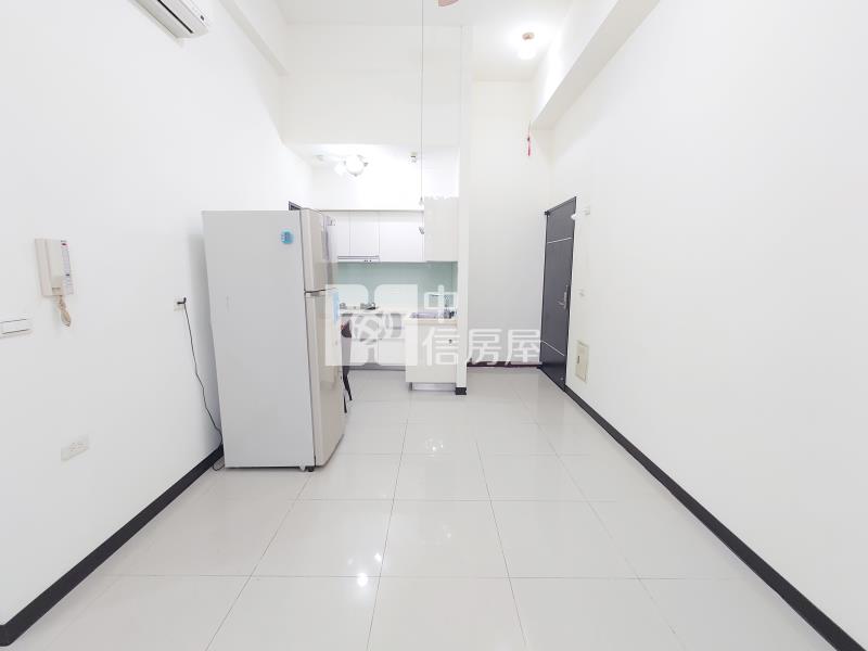 順天領航家2房平車房屋室內格局與周邊環境