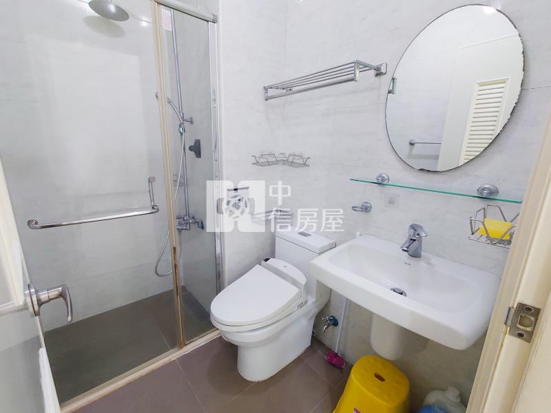 順天領航家2房平車房屋室內格局與周邊環境