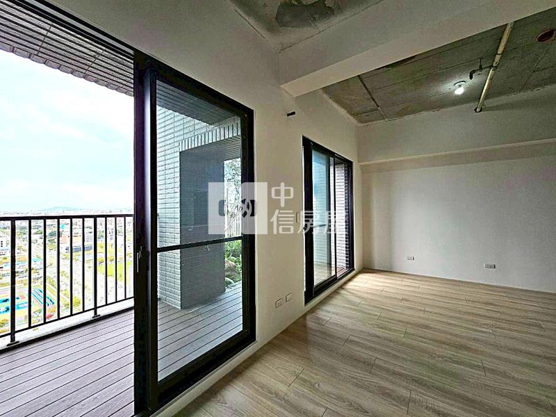 大塊森濤朝北頂級視野三房平車房屋室內格局與周邊環境