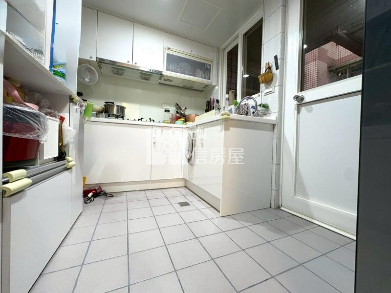 海洋世界裝潢屋平面大車位房屋室內格局與周邊環境