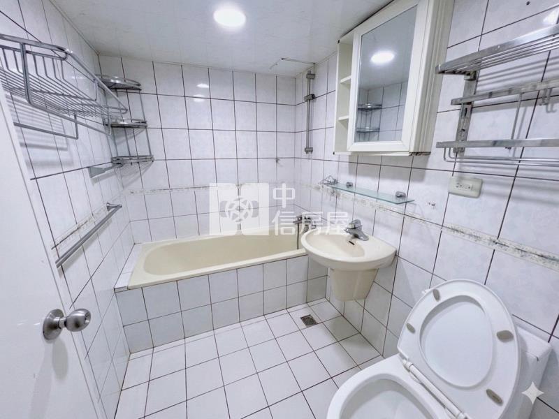 喜市前區4米5景觀4房大戶房屋室內格局與周邊環境