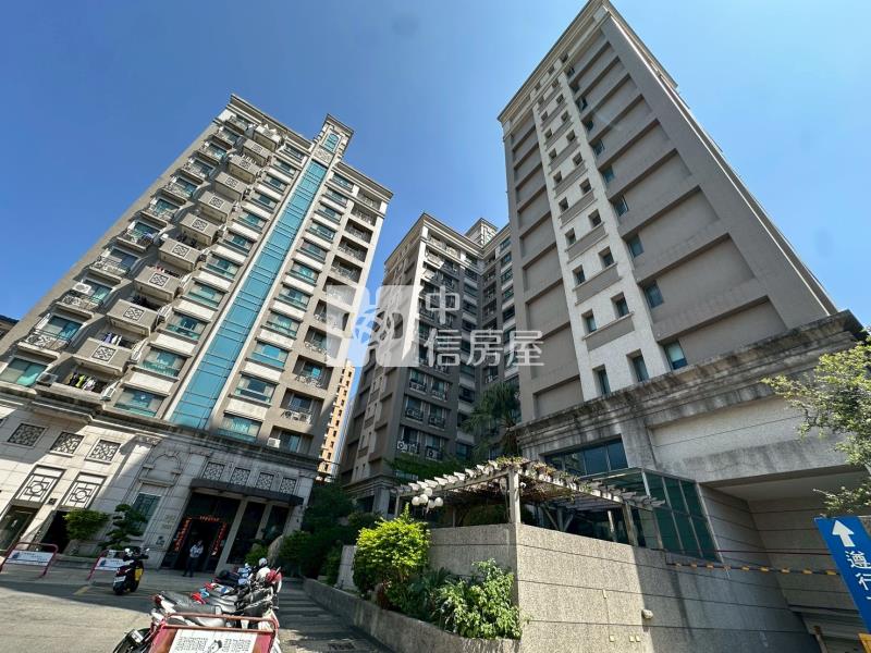 東山明星學區日紡國寶兩房車位