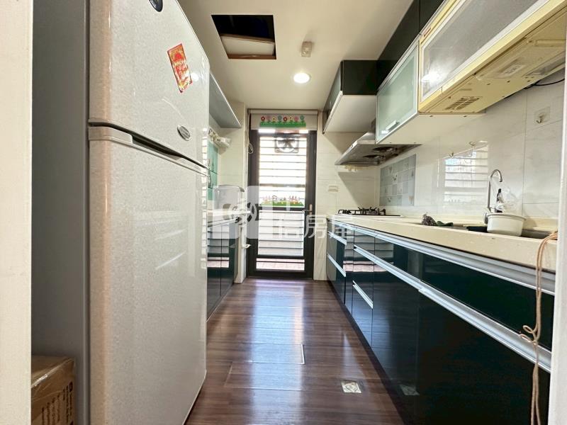 東山明星學區日紡國寶兩房車位房屋室內格局與周邊環境