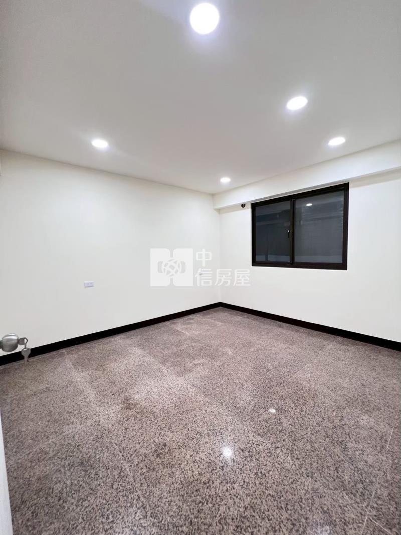 中壢體育園區旁一樓四房車房屋室內格局與周邊環境