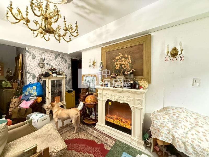 新橫濱歐風城堡玄關兩房車房屋室內格局與周邊環境