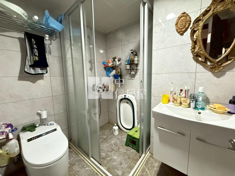 新橫濱歐風城堡玄關兩房車房屋室內格局與周邊環境