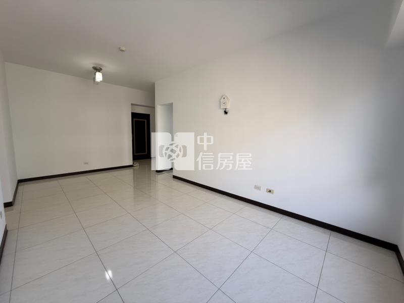 稀有新西華3房車房屋室內格局與周邊環境