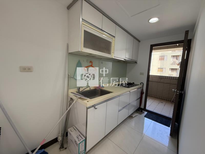 稀有新西華3房車房屋室內格局與周邊環境