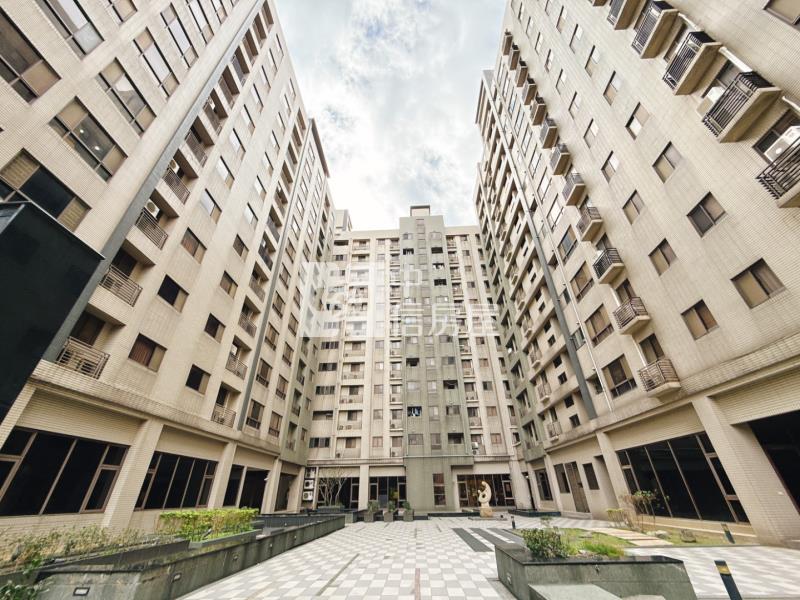 稀有新西華3房車房屋室內格局與周邊環境