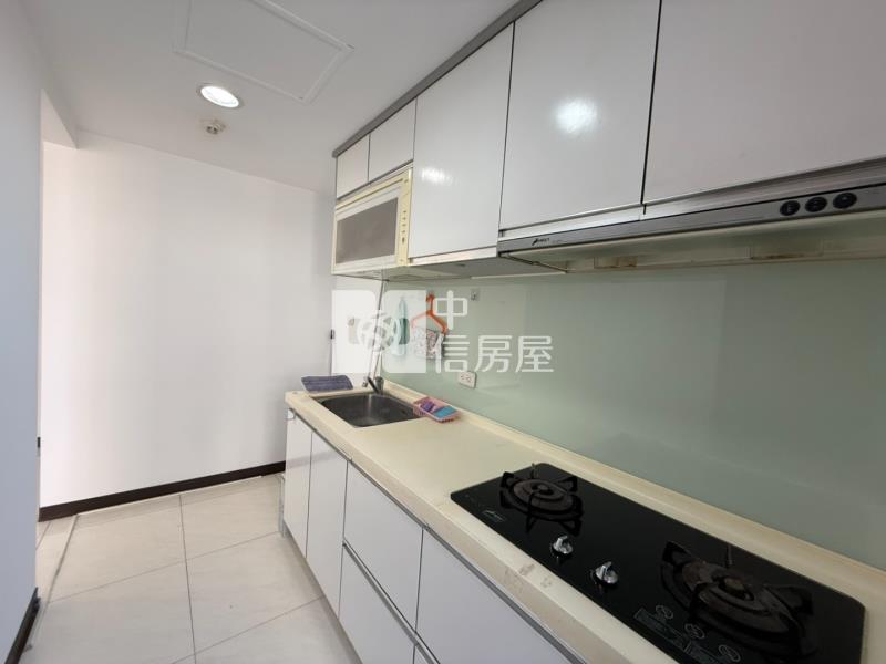 稀有新西華3房車房屋室內格局與周邊環境