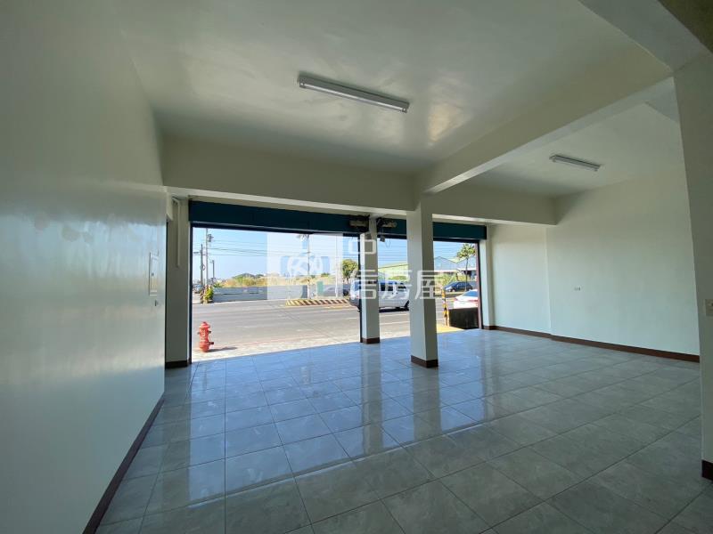 新園臨路雙店面透天房屋室內格局與周邊環境