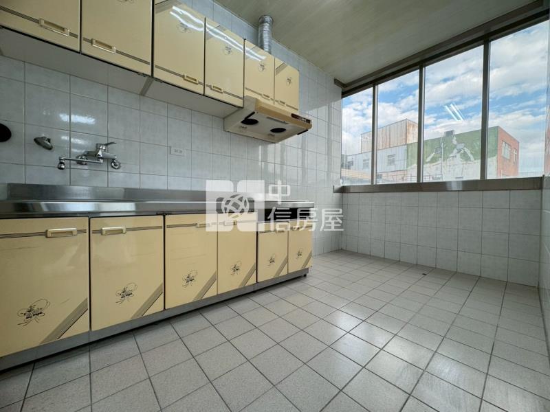 龜山吉祥企業大樓明亮廠辦房屋室內格局與周邊環境