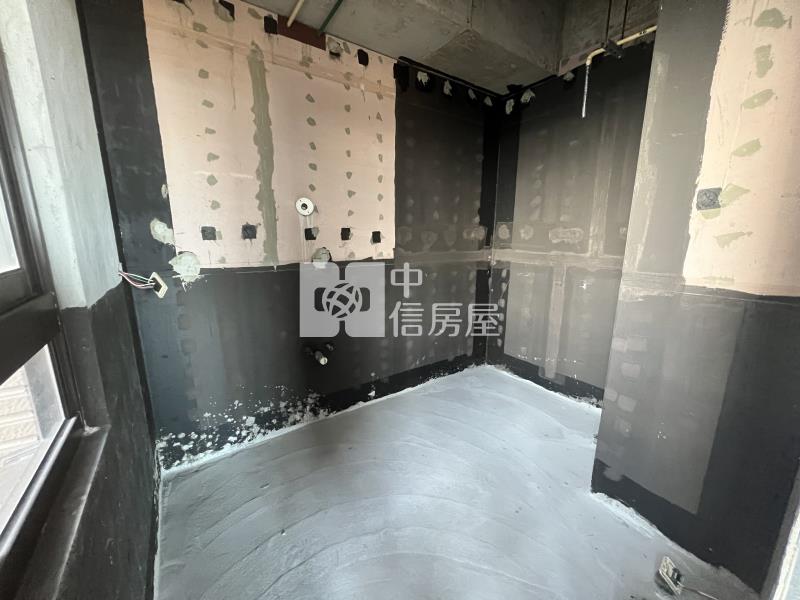 城上城凌雲大戶+連號雙平車房屋室內格局與周邊環境