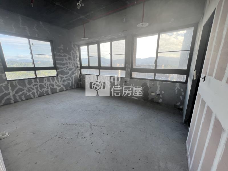 城上城凌雲大戶+連號雙平車房屋室內格局與周邊環境