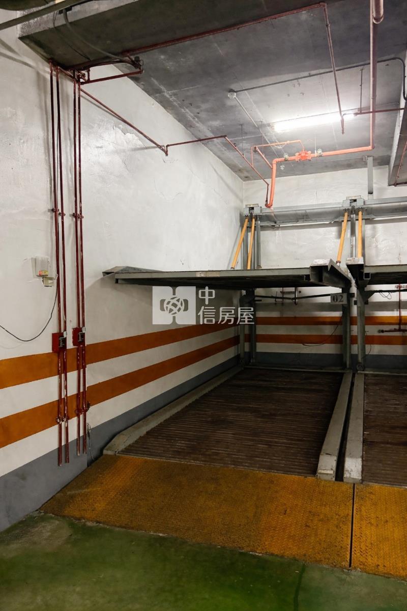 120坪精美風格稀有釋出雙車位市中心房屋室內格局與周邊環境