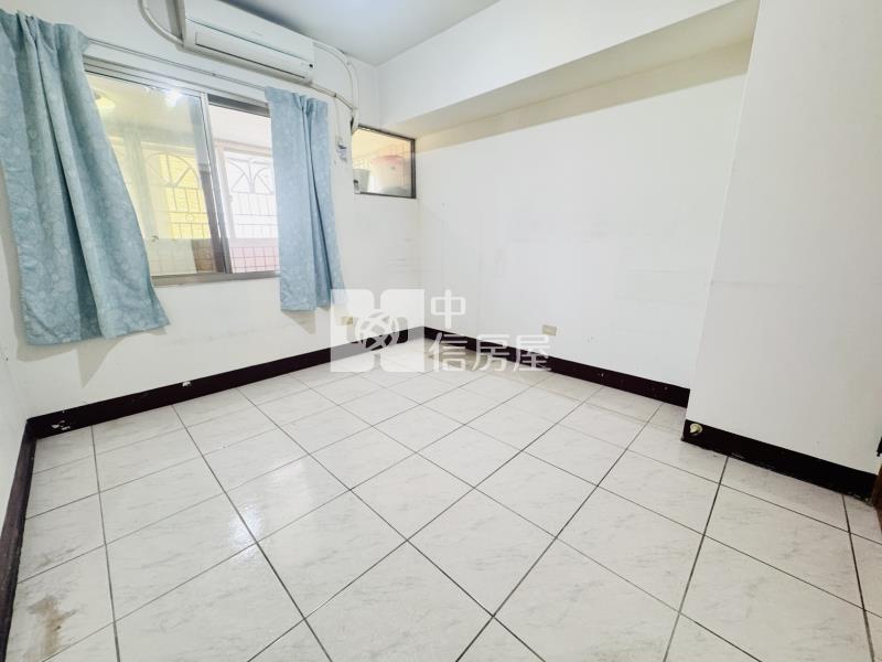 草屯太平路三房車位華廈房屋室內格局與周邊環境