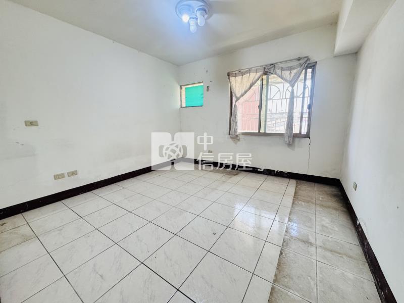 草屯太平路三房車位華廈房屋室內格局與周邊環境