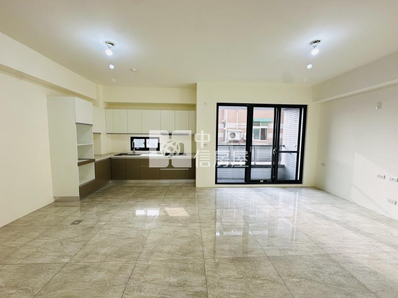 立鼎富域電梯雙車A5房屋室內格局與周邊環境