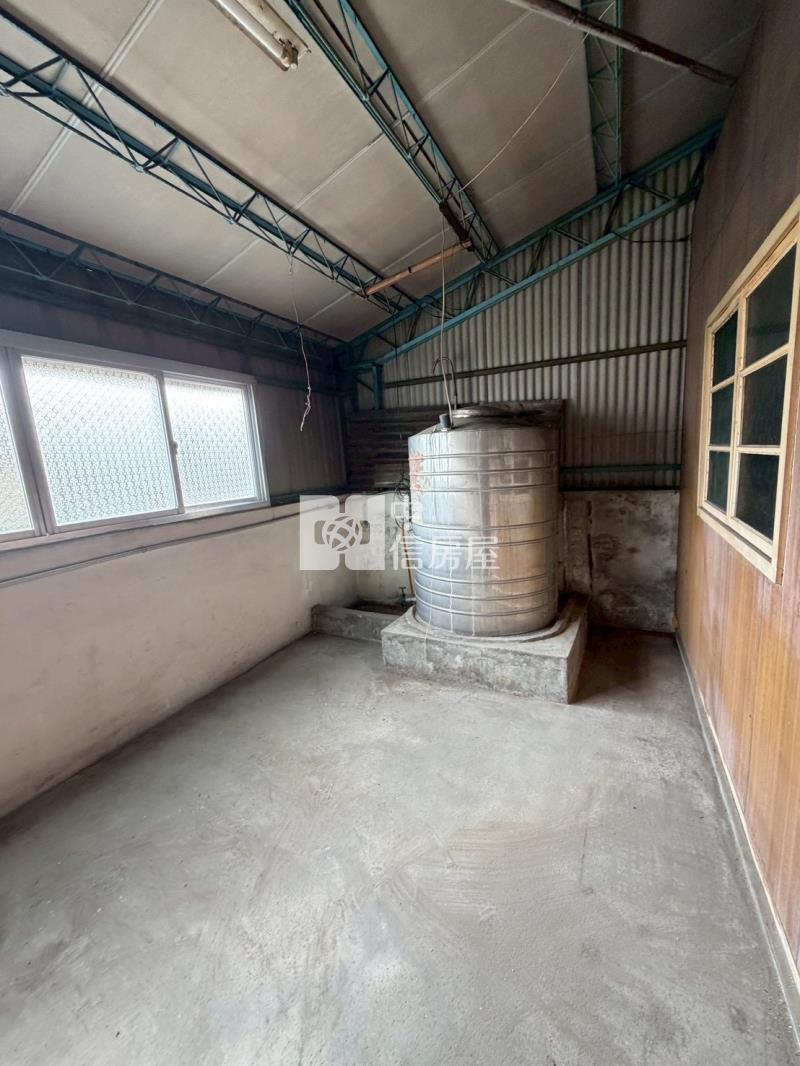 斗六市崙南路大面寬店住房屋室內格局與周邊環境