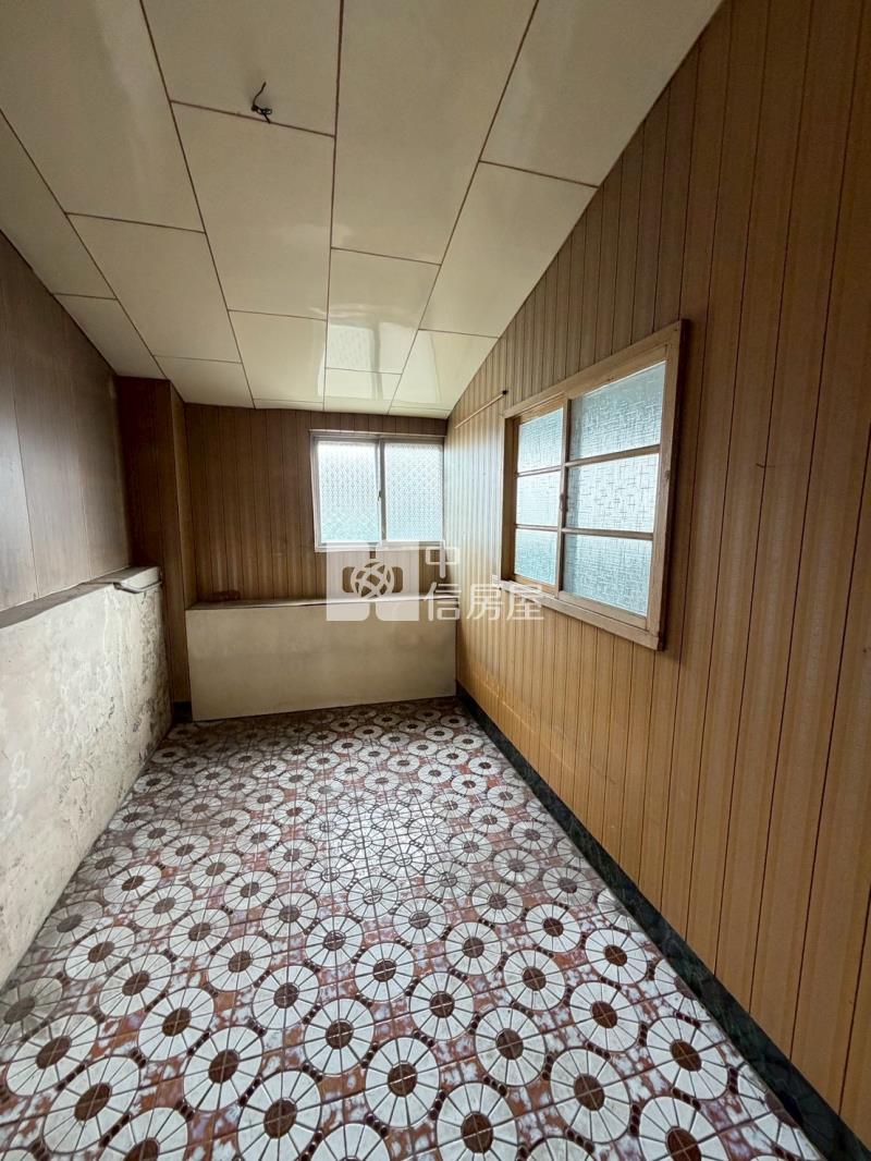 斗六市崙南路大面寬店住房屋室內格局與周邊環境