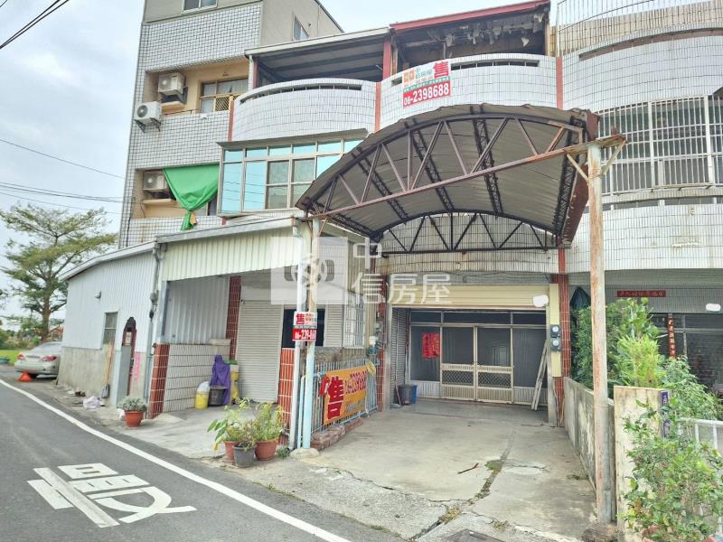 新營近家樂福大地坪透天房屋室內格局與周邊環境