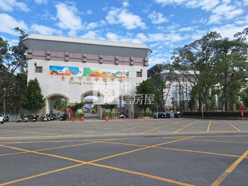 新營近家樂福大地坪透天房屋室內格局與周邊環境