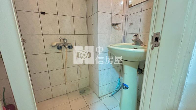 喜市前區三房雙衛房屋室內格局與周邊環境