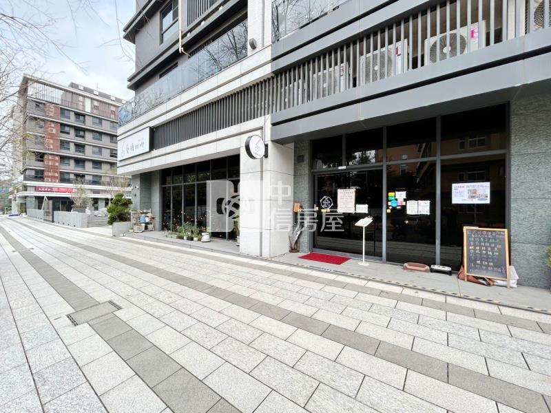 寶台雙子星角間大坪數店面房屋室內格局與周邊環境