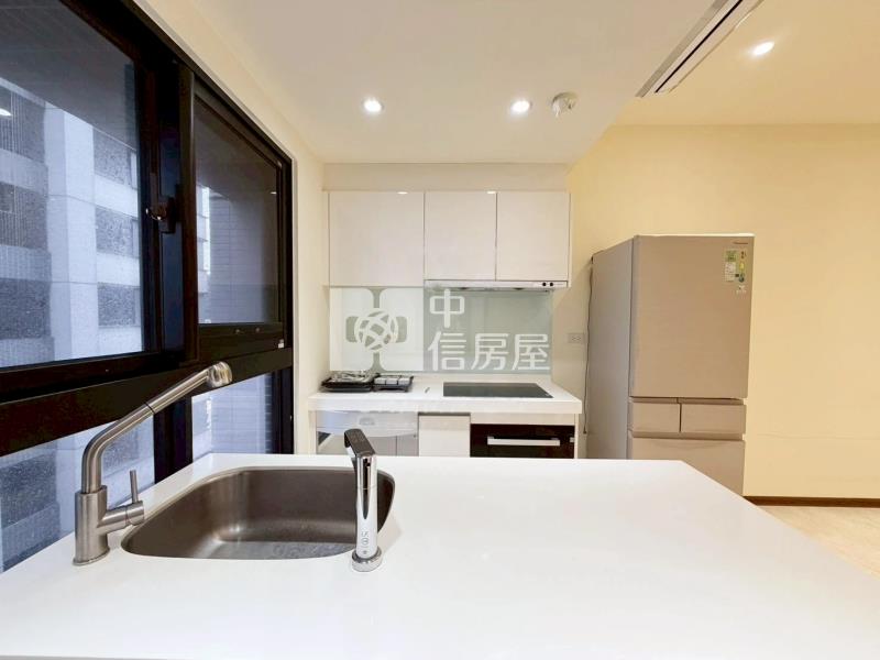 夢悅城拾光高樓二房平車房屋室內格局與周邊環境