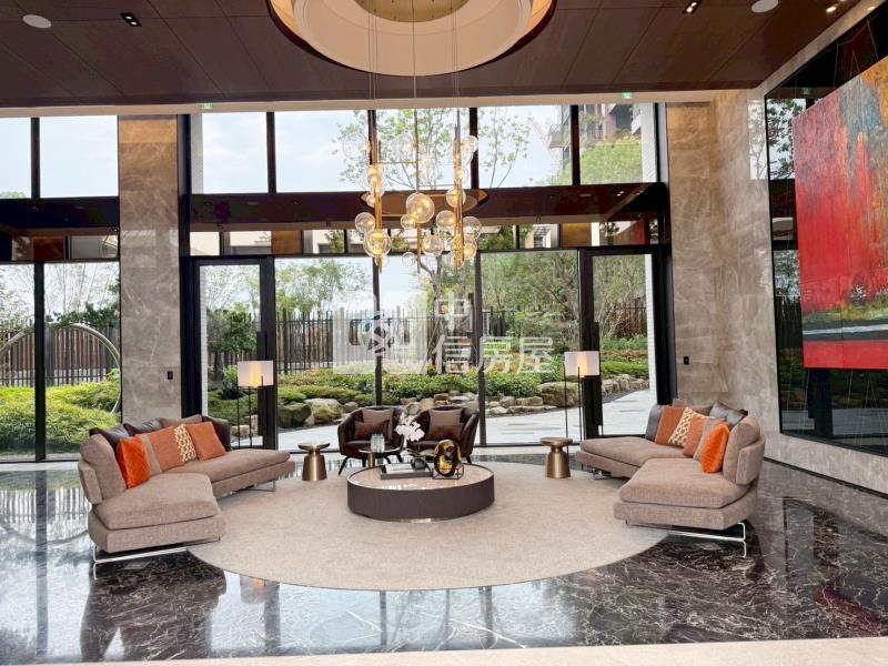 國泰美禾三房連號雙平面車位