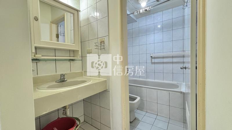 橘郡明亮三房小資入住房屋室內格局與周邊環境