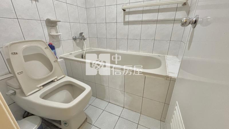 橘郡明亮三房小資入住房屋室內格局與周邊環境