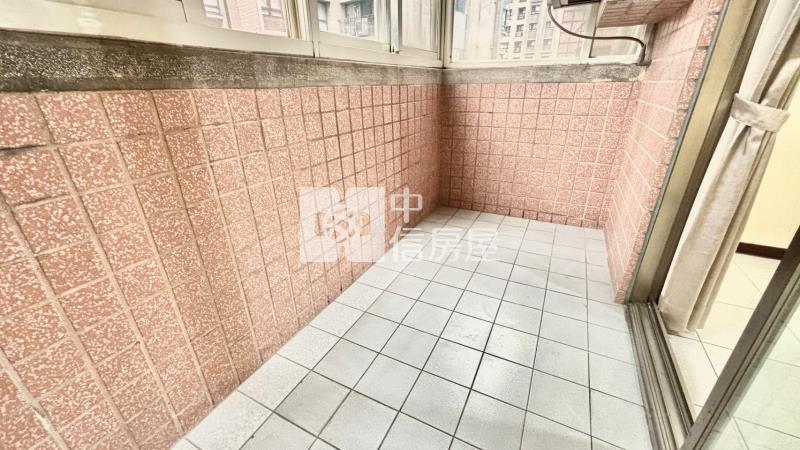 橘郡明亮三房小資入住房屋室內格局與周邊環境