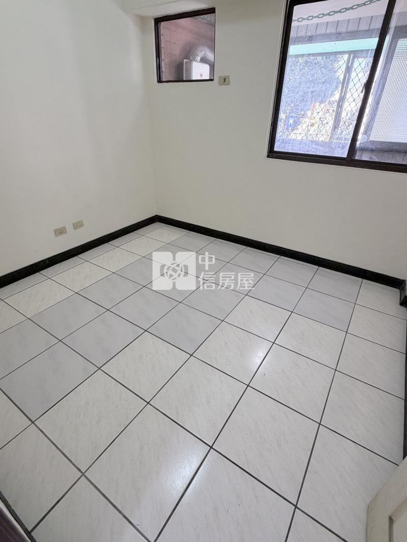 北區低總價三房+平車房屋室內格局與周邊環境