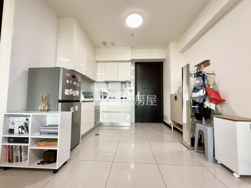 雲世紀美視野2房平車房屋室內格局與周邊環境