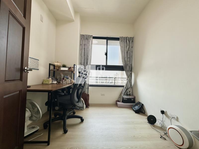 雲世紀美視野2房平車房屋室內格局與周邊環境