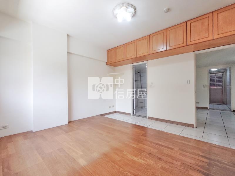 文心凱旋大三房平車房屋室內格局與周邊環境